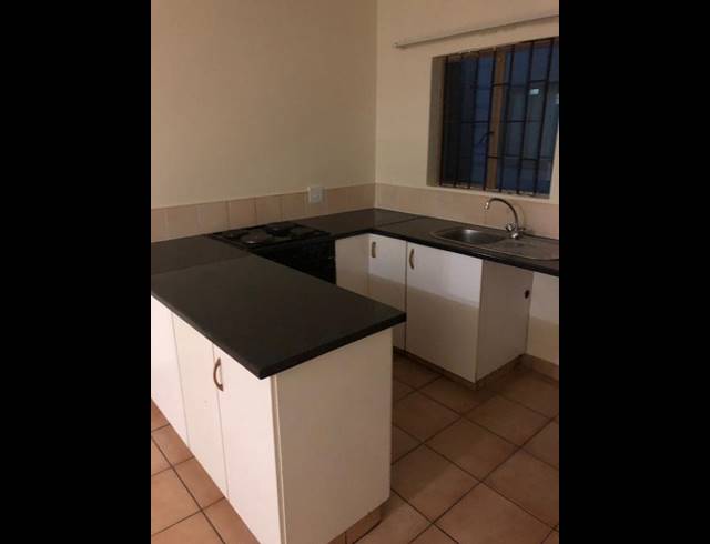 2 BEDROOM APARTMENT FOR SALE IN CRYSTAL PARK